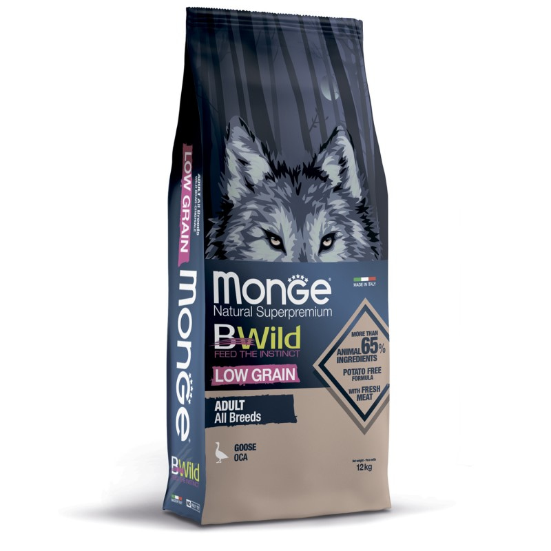 Сухой корм с низким содержанием злаков Monge BWild Dog Low Grain Goose из мяса гуся для взрослых собак всех пород 12 кг