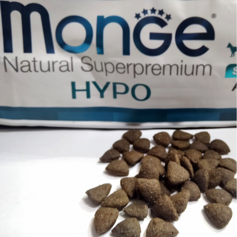 Сухой гипоаллергенный монобелковый корм Monge Speciality Line All Breeds Adult Hypo Salmone & Tuna с лососем и тунцом для взрослых собак, на развес, 500 гр